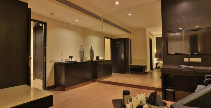 Una Smart Mandarin Panchkula Exterior photo