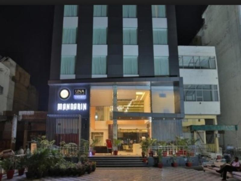 Una Smart Mandarin Panchkula Exterior photo